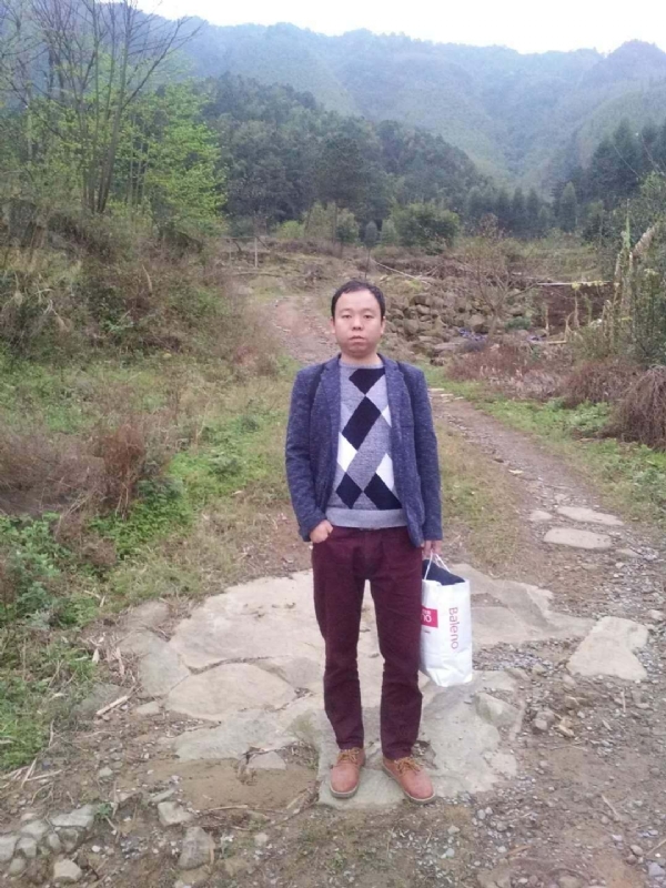 奋斗的第一张照片--呼和浩特相亲服务中心