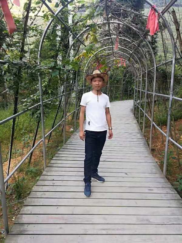 蓝天的第一张照片--呼和浩特相亲服务中心