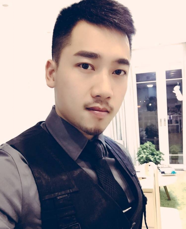 风的季节的第一张照片--呼和浩特相亲服务中心