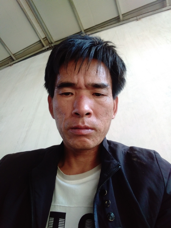 项斌的第一张照片--呼和浩特相亲服务中心