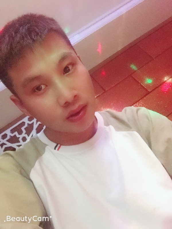 阿锋的第一张照片--呼和浩特相亲服务中心