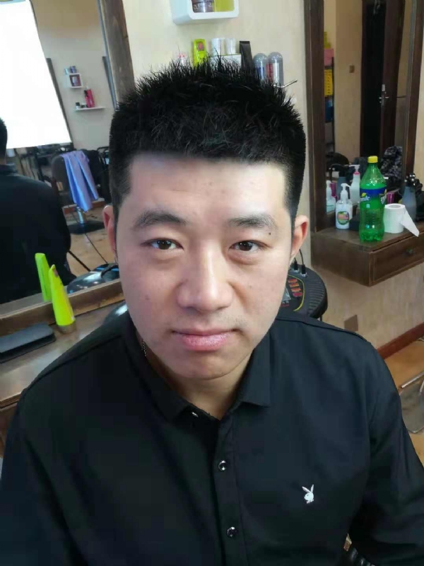 丹东风雨的第一张照片--呼和浩特相亲服务中心