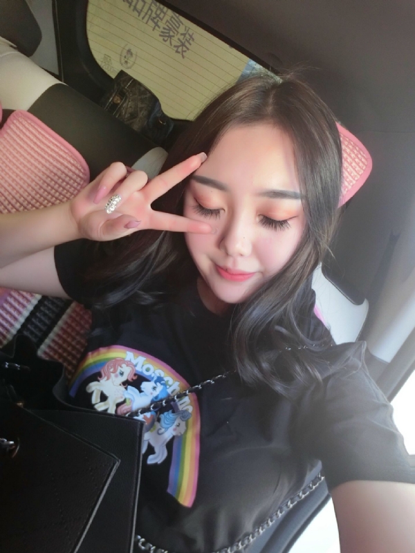 佳怡的第四张照片--呼和浩特相亲服务中心