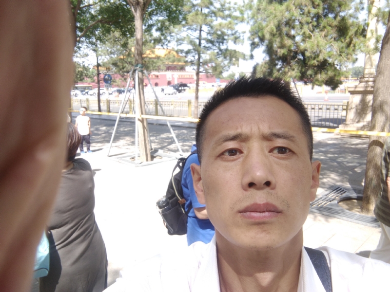 刘红兵的第一张照片--呼和浩特相亲服务中心