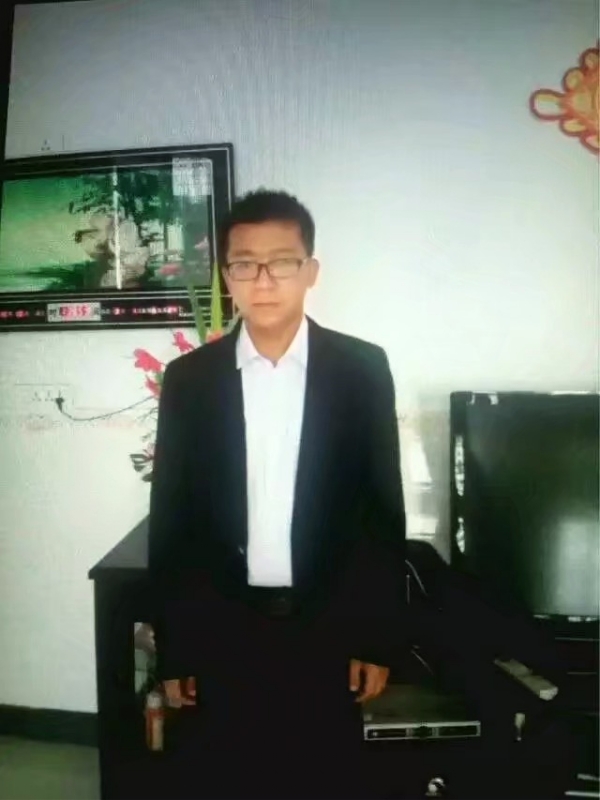 依然疼痛的第一张照片--呼和浩特相亲服务中心