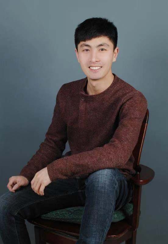 王泽的第二张照片--呼和浩特相亲服务中心