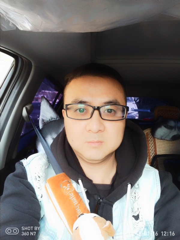 香烟最懂男人心的第一张照片--呼和浩特相亲服务中心