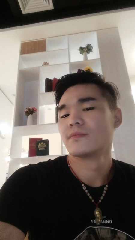 涵博随缘的第一张照片--呼和浩特相亲服务中心