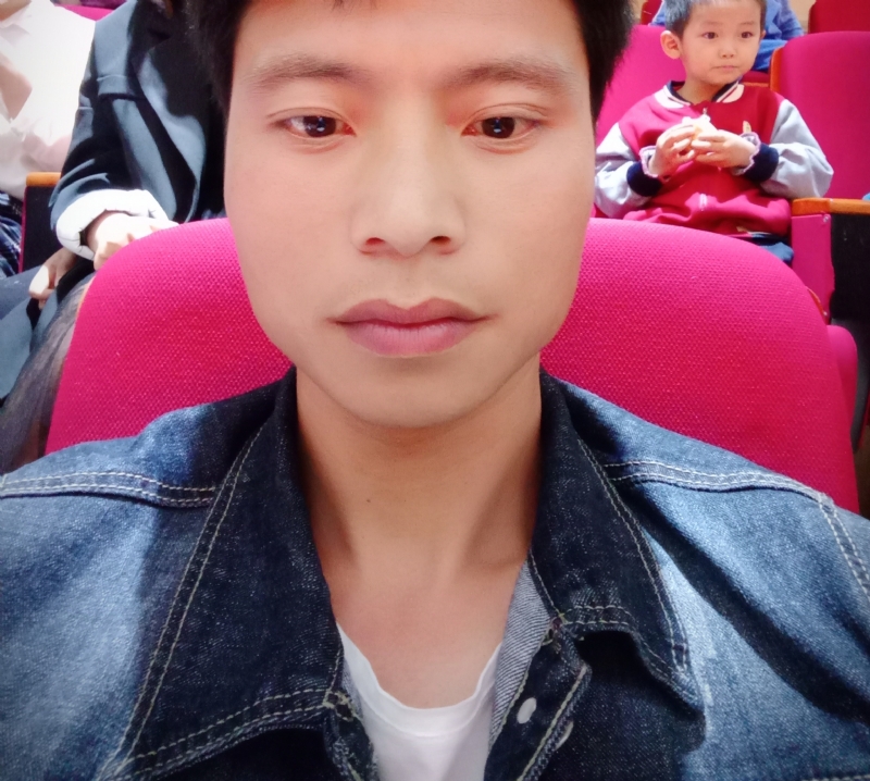 奋斗青年的第一张照片--呼和浩特相亲服务中心