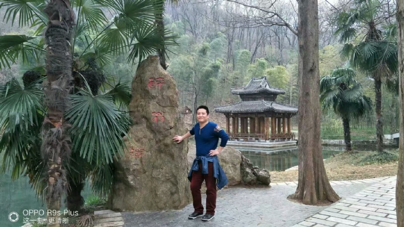 烦事用点心的第一张照片--呼和浩特相亲服务中心