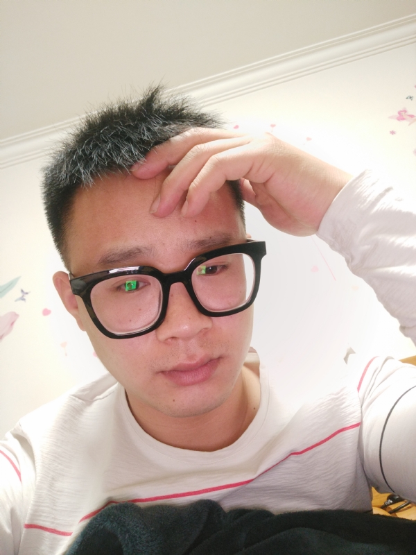 华灯初上的夜晚的第一张照片--呼和浩特相亲服务中心