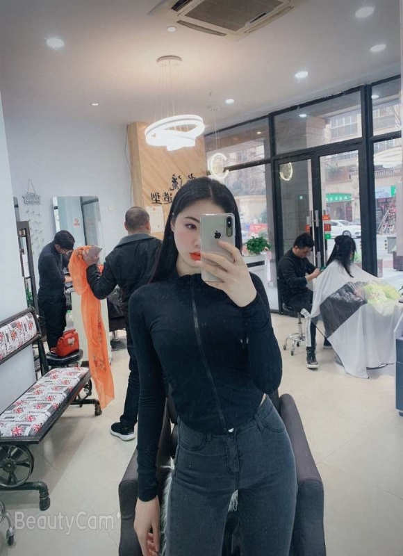 婷婷的第四张照片--呼和浩特相亲服务中心