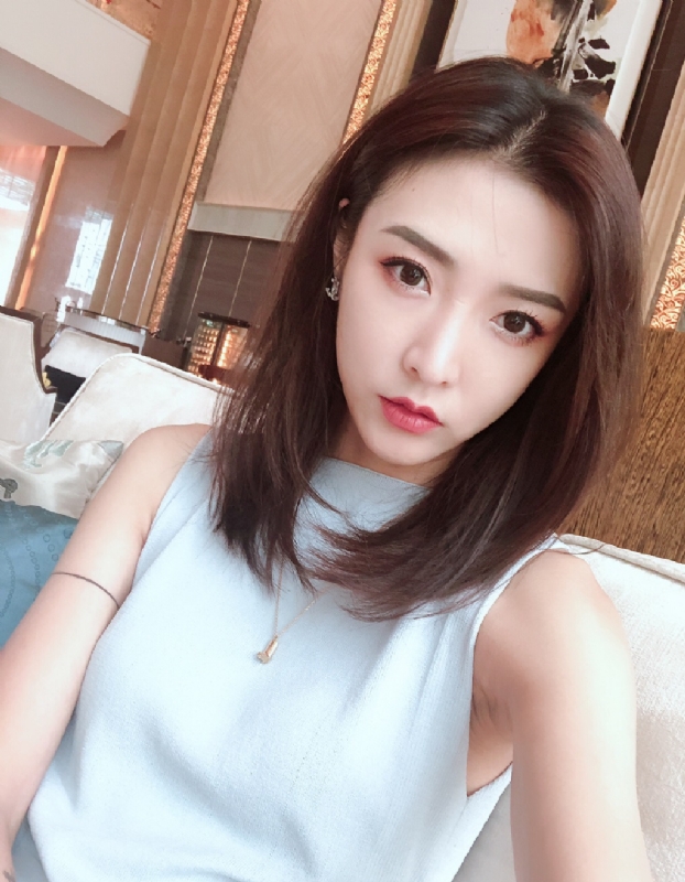 嘉嘉的第一张照片--呼和浩特相亲服务中心