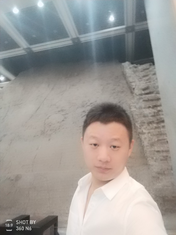 龚某人的第一张照片--呼和浩特相亲服务中心