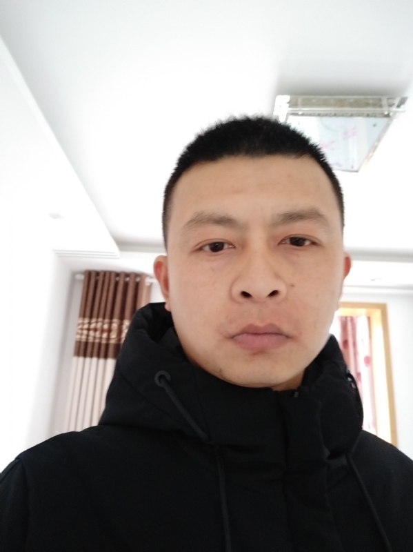 吴伟899的第一张照片--呼和浩特相亲服务中心