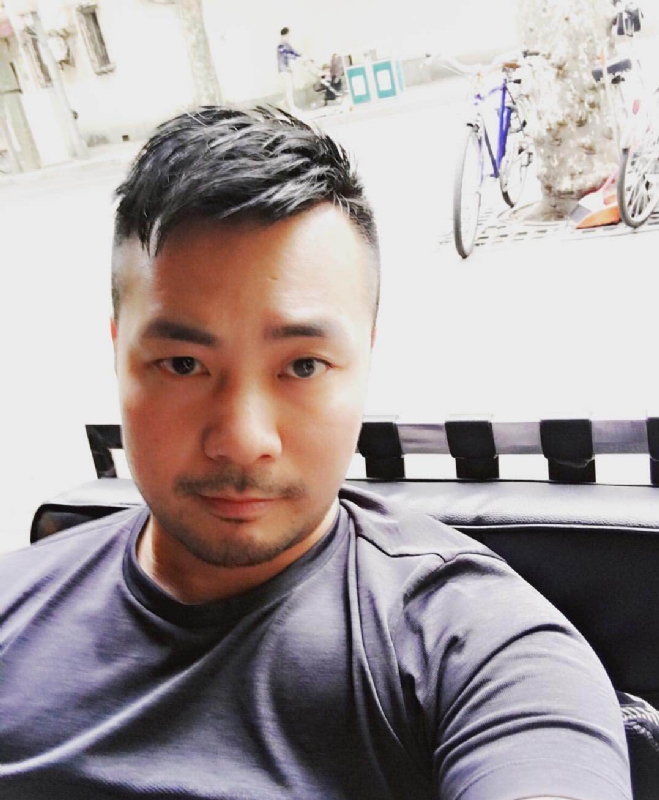 刘江平的第二张照片--呼和浩特相亲服务中心