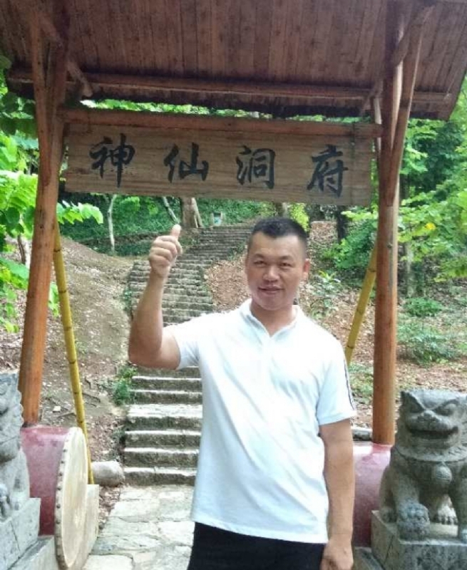 强仔的第一张照片--呼和浩特相亲服务中心