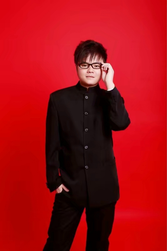 站在远处看童年的第一张照片--呼和浩特相亲服务中心