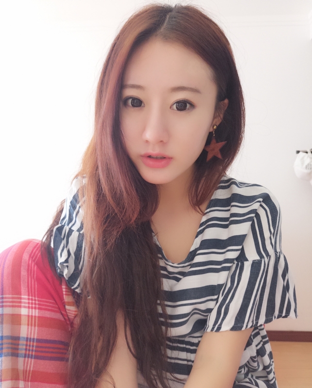 没有故事的女同学的第二张照片--呼和浩特相亲服务中心