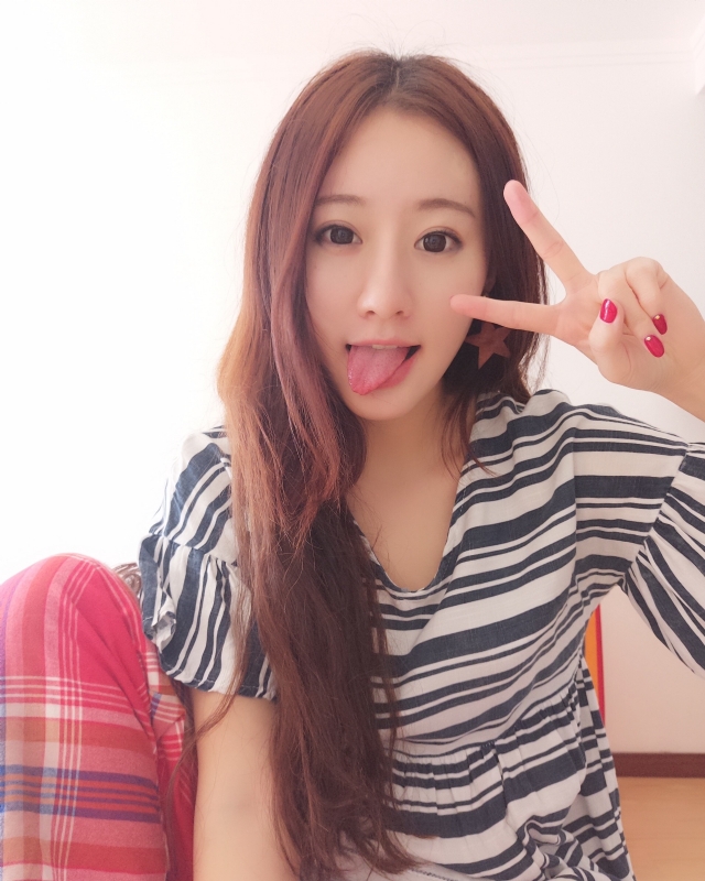 没有故事的女同学的第三张照片--呼和浩特相亲服务中心