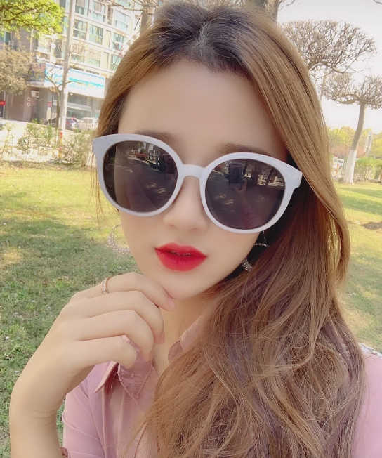 唐小小的第二张照片--呼和浩特相亲服务中心