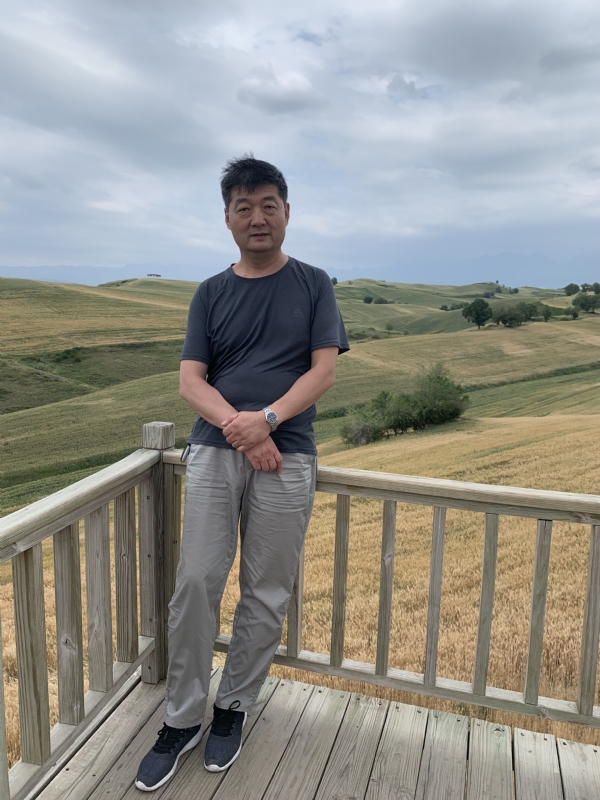 顺其自然的第一张照片--呼和浩特相亲服务中心