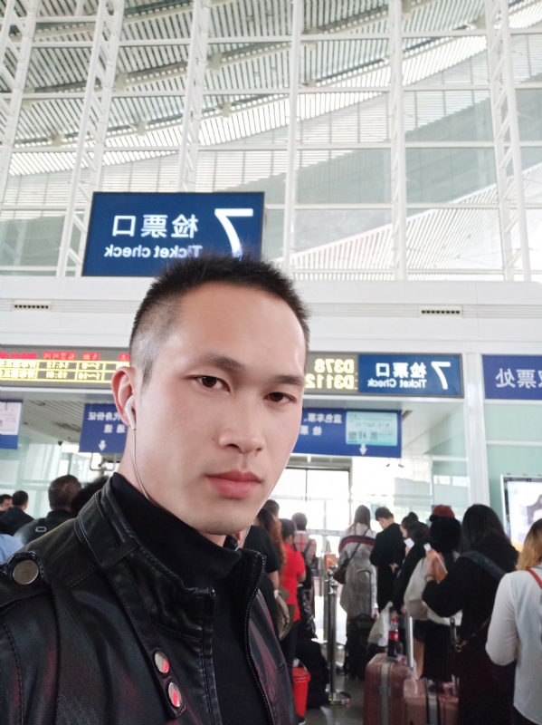 一叶知秋的第一张照片--呼和浩特相亲服务中心