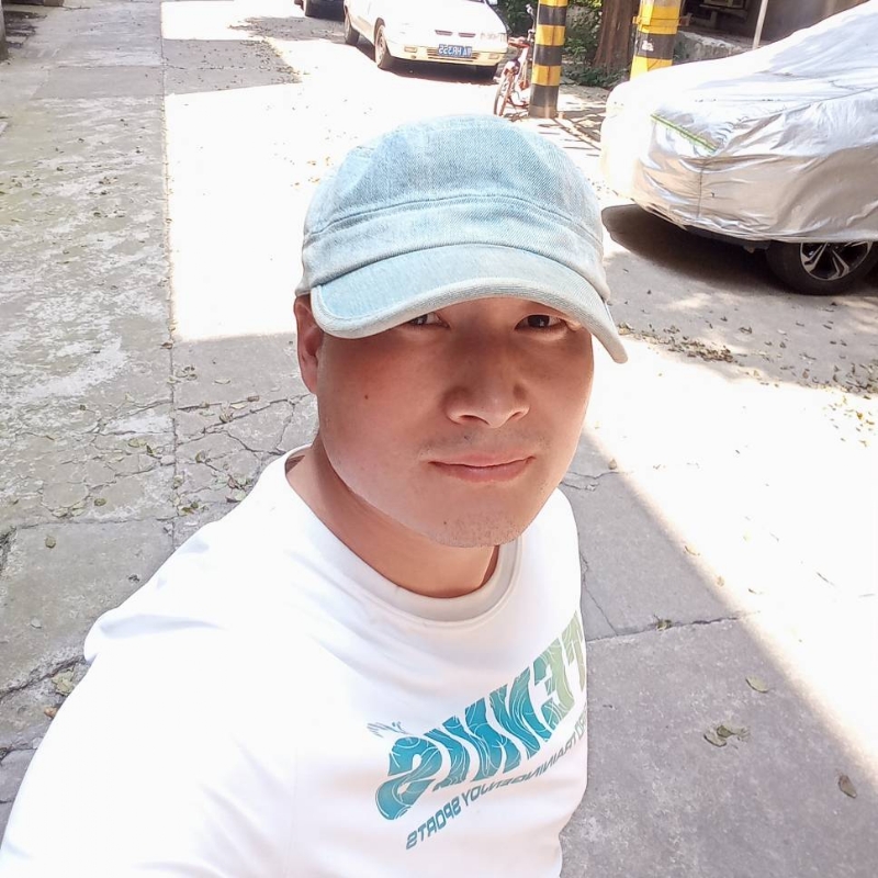 辉光的第一张照片--呼和浩特相亲服务中心