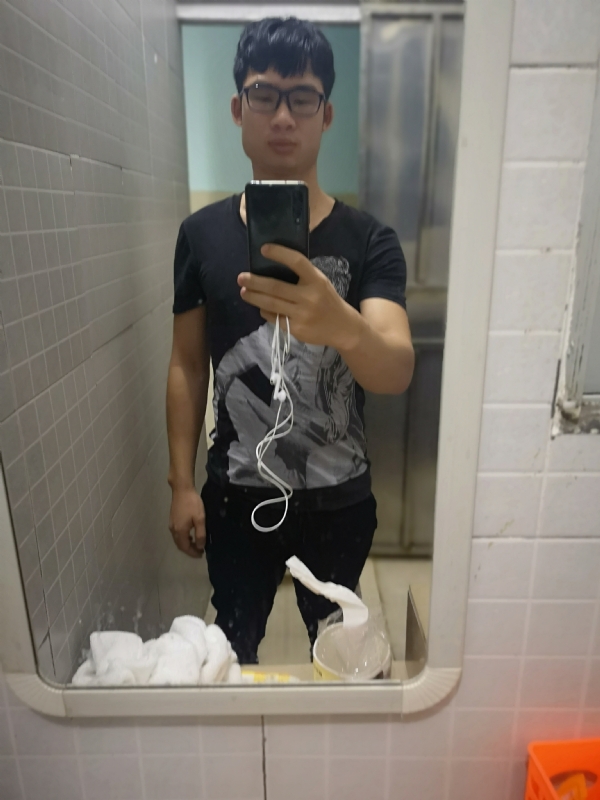 右手的执着的第一张照片--呼和浩特相亲服务中心