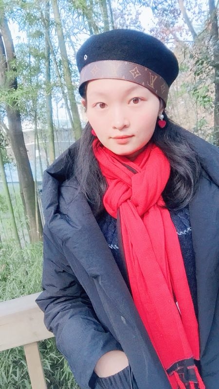 风中百合的第一张照片--呼和浩特相亲服务中心