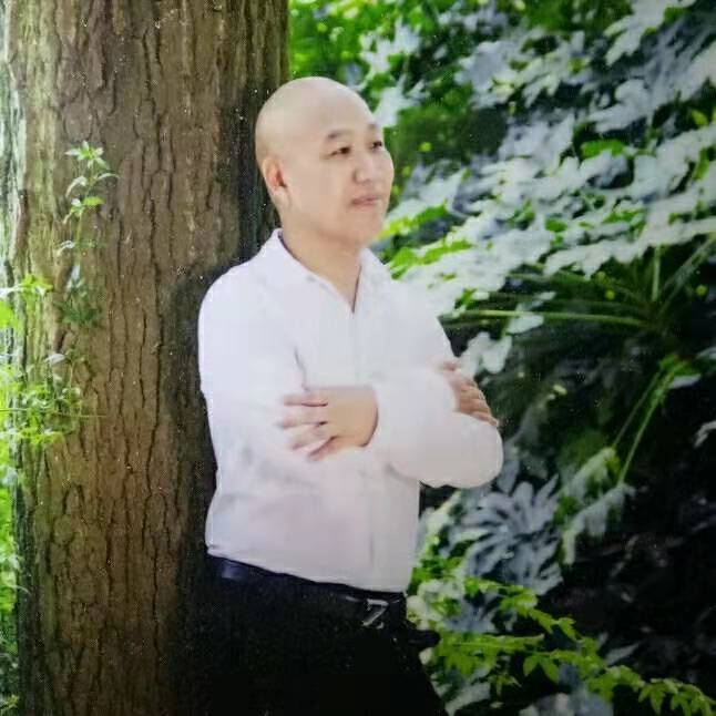 郑鑫牵手的第一张照片--呼和浩特相亲服务中心