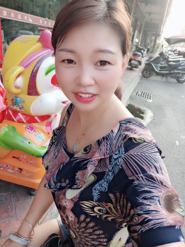 云儿的第一张照片--呼和浩特相亲服务中心