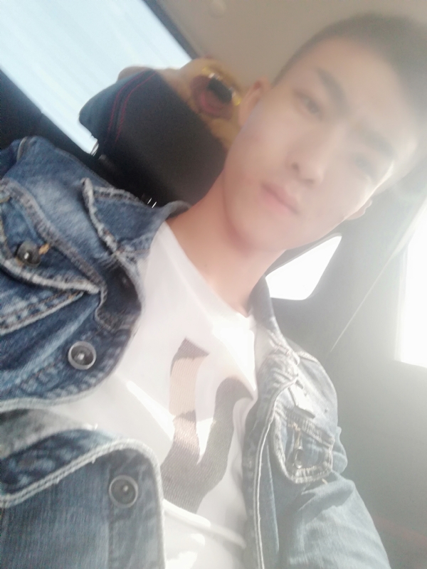 傻雕的第一张照片--呼和浩特相亲服务中心