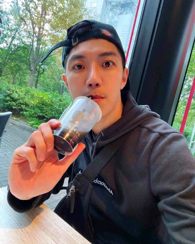 苏天奇的第一张照片--呼和浩特相亲服务中心