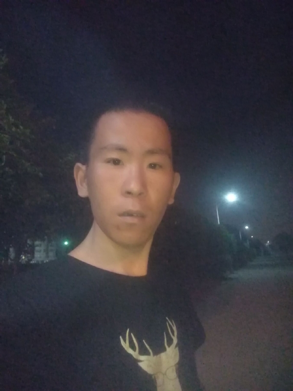 俞凯斌的第一张照片--呼和浩特相亲服务中心