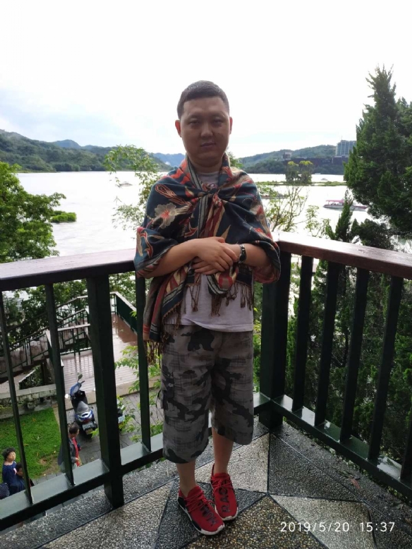 爱情里的俩个人的第一张照片--呼和浩特相亲服务中心