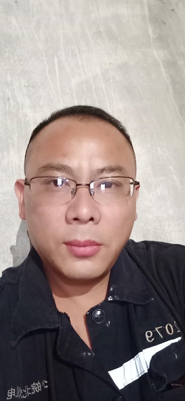 知足常乐的第一张照片--呼和浩特相亲服务中心