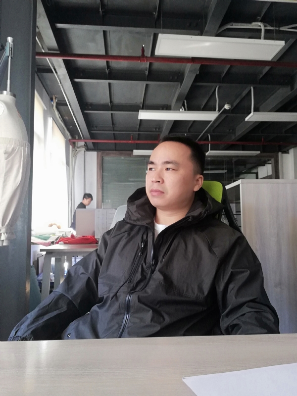 左眼皮跳跳的第一张照片--呼和浩特相亲服务中心