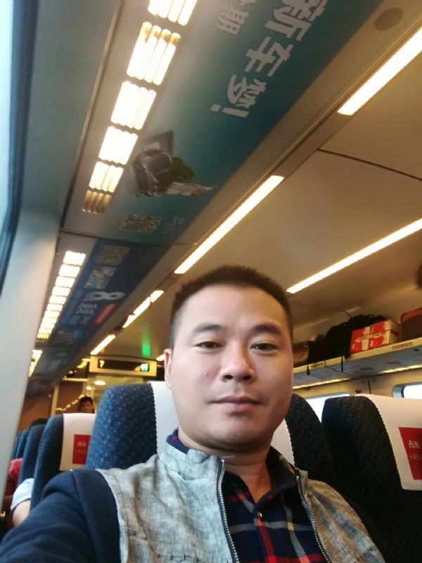 等爱的人的第一张照片--呼和浩特相亲服务中心