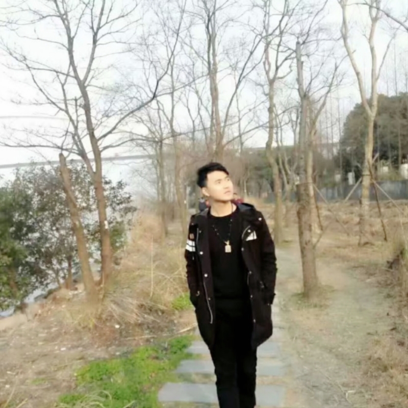 萤火虫之墓的第一张照片--呼和浩特相亲服务中心