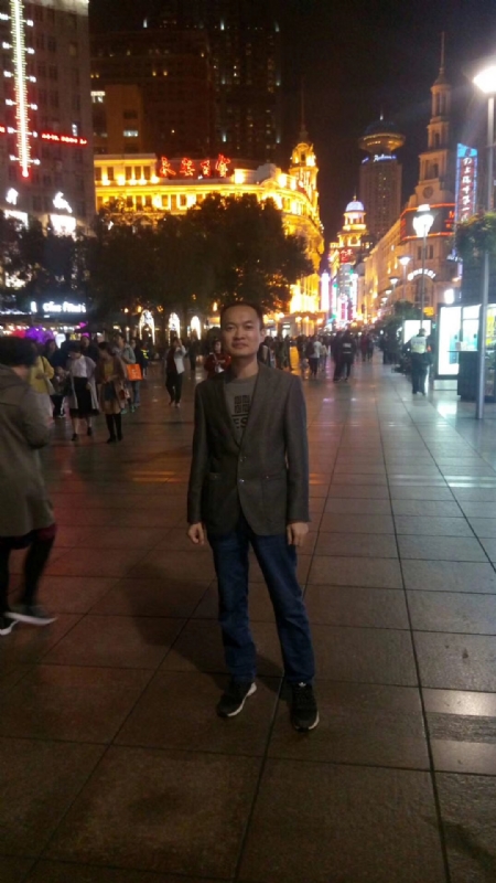 水池养鱼的第一张照片--呼和浩特相亲服务中心