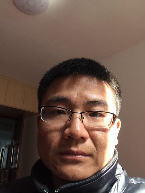 余浩浩的第一张照片--呼和浩特相亲服务中心