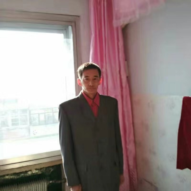 阳光明媚的第一张照片--呼和浩特相亲服务中心