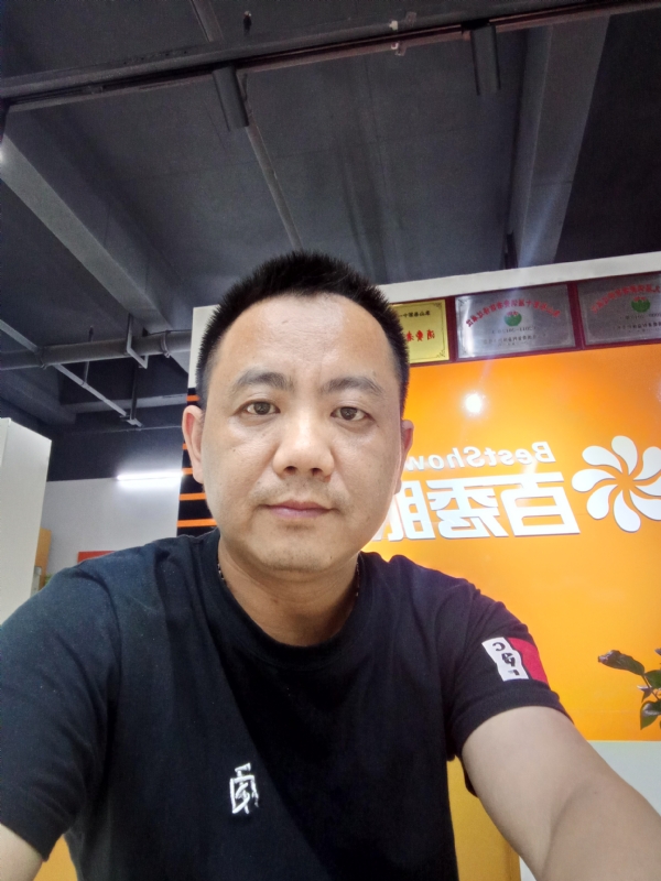 开心就好的第一张照片--呼和浩特相亲服务中心