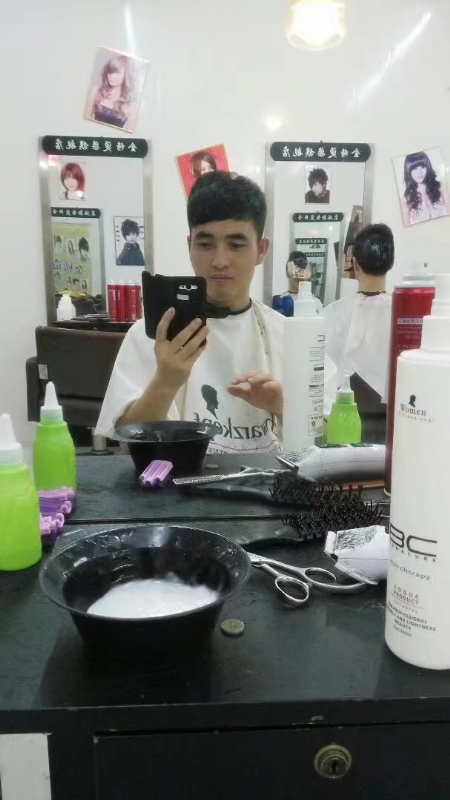 牛郎的第二张照片--呼和浩特相亲服务中心