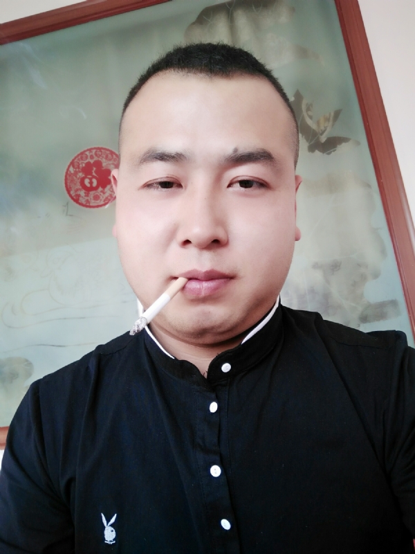 贰爺的第一张照片--呼和浩特相亲服务中心