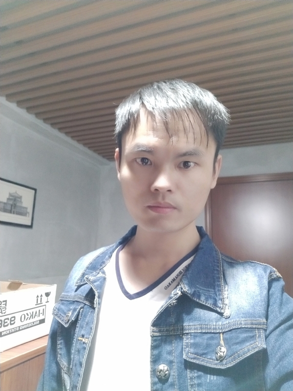 阿信的第一张照片--呼和浩特相亲服务中心