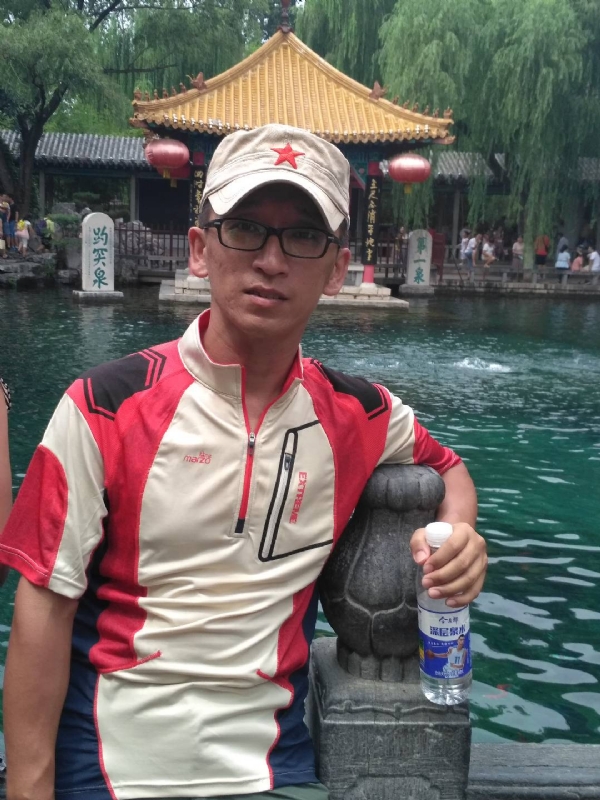 晓峰的第二张照片--呼和浩特相亲服务中心