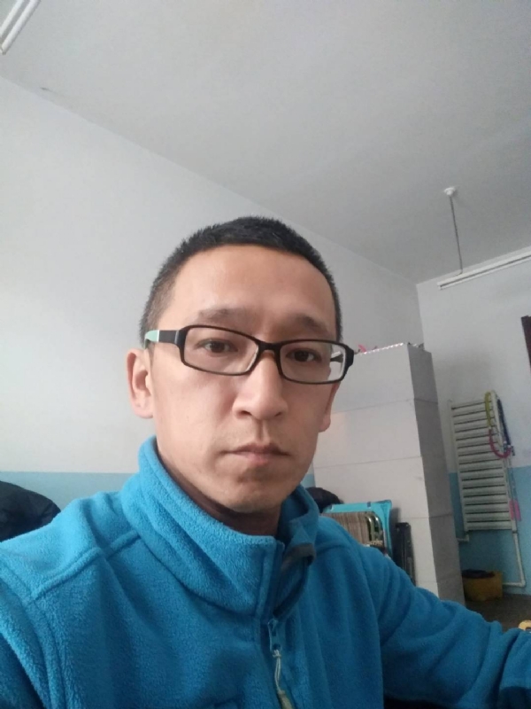 晓峰的第三张照片--呼和浩特相亲服务中心