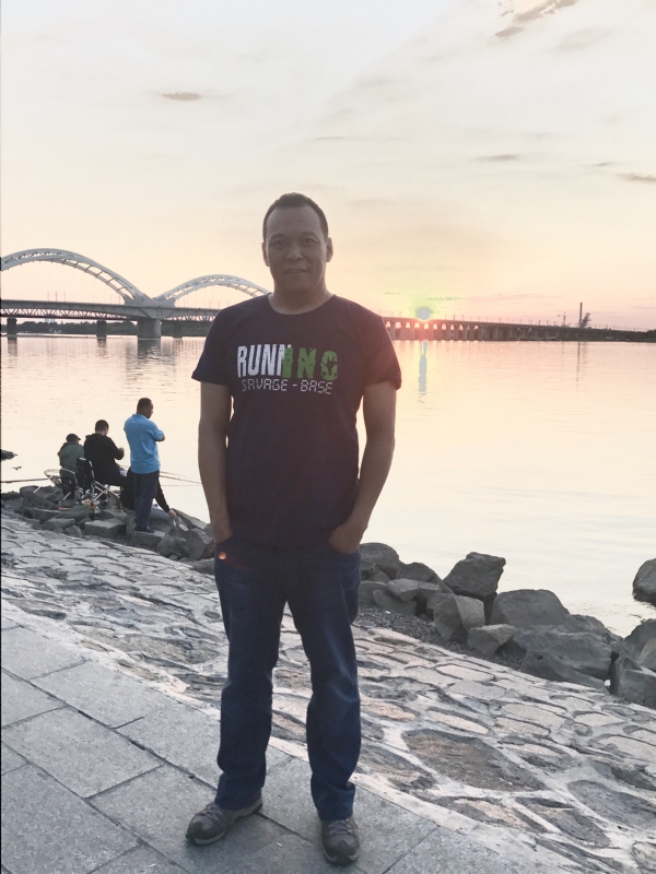 海天一色的第一张照片--呼和浩特相亲服务中心